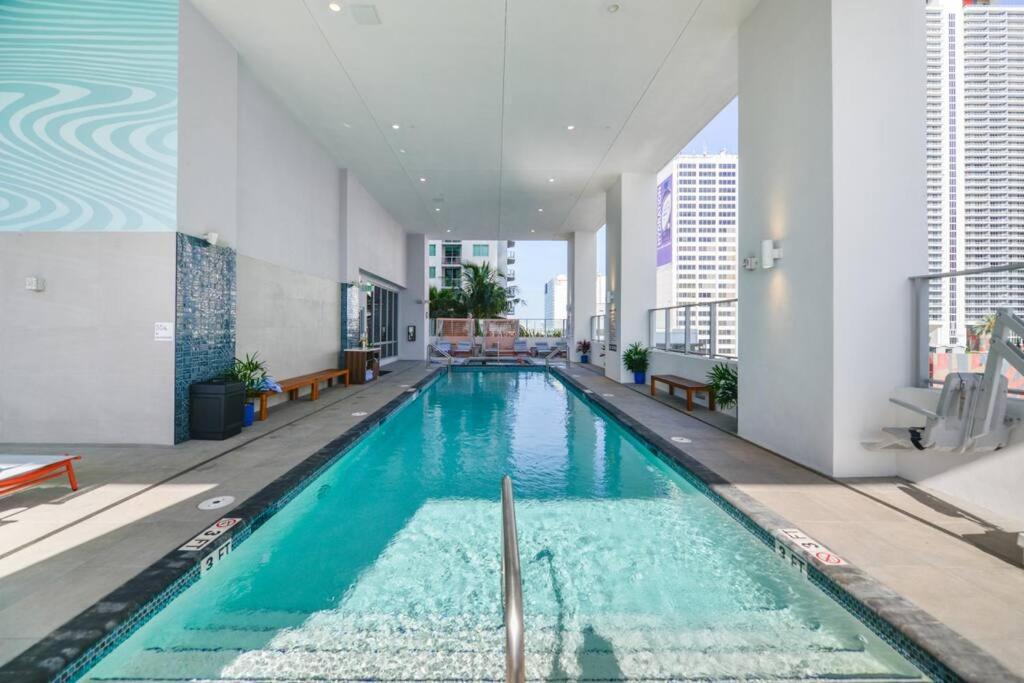 Wonderful Studio Apartment With Great Views And Pool Miami Exterior foto